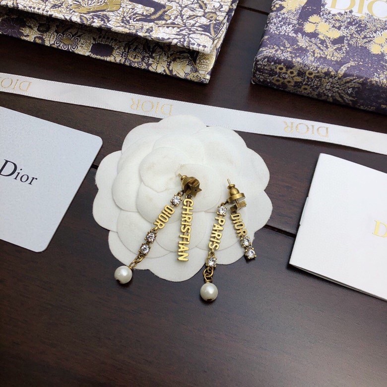 ch**an D*or earrings